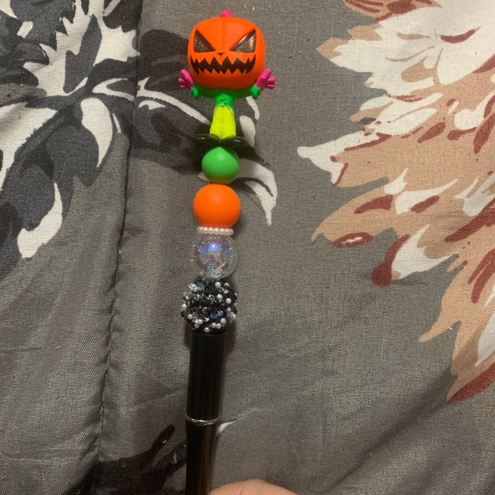 Nightmare before Christmas pen 🖊️